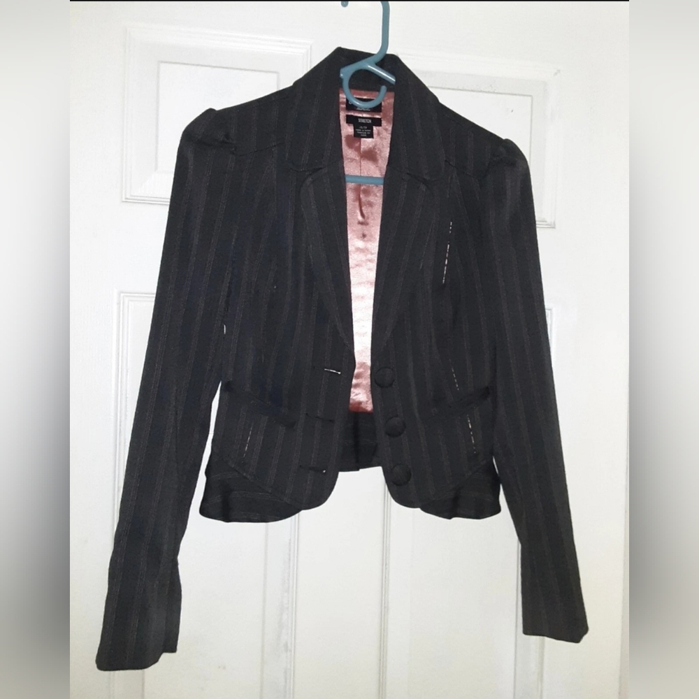 Guess Jacket Cropped With Ruffles - Picture 2 of 6